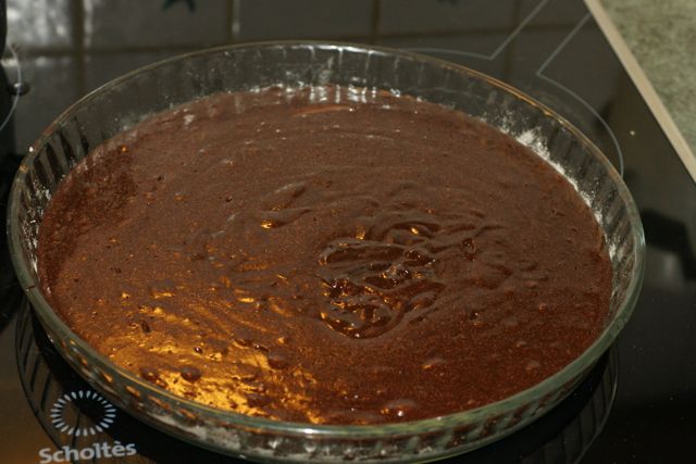 On verse dans le plat à tarte et on cuit 25 à 30 minutes à 160°C